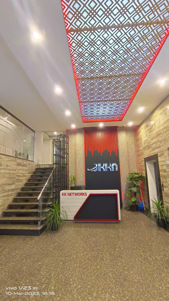 KK-net-steers-with-wooden-gril